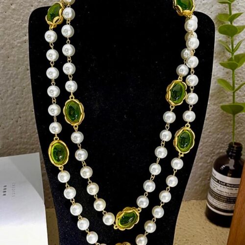 Pearl Shirt Chain With Green Stud Earrings