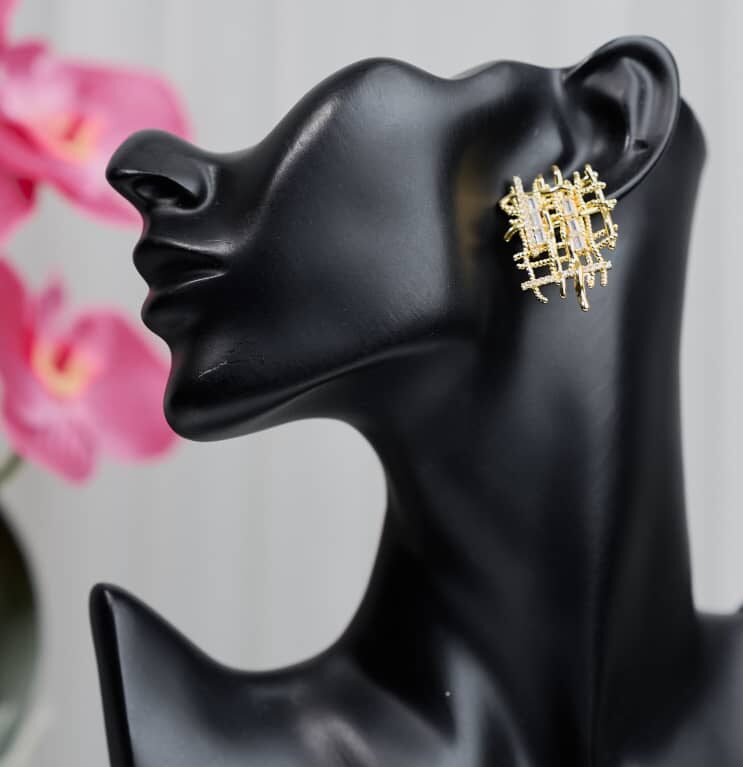 Medium Size Elegant Earring